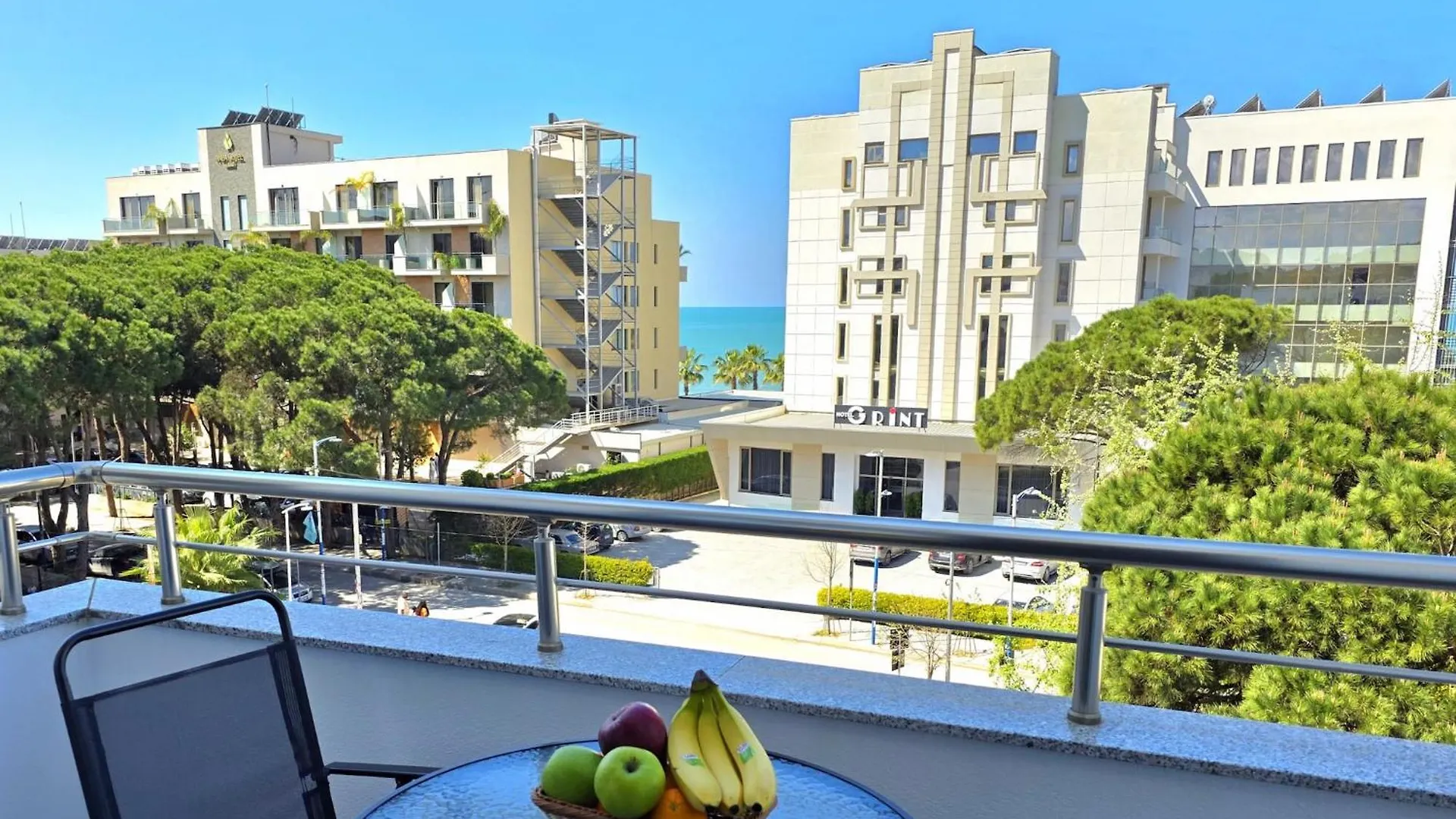 Modern Amenity-Rich Apartment In Durres Golem