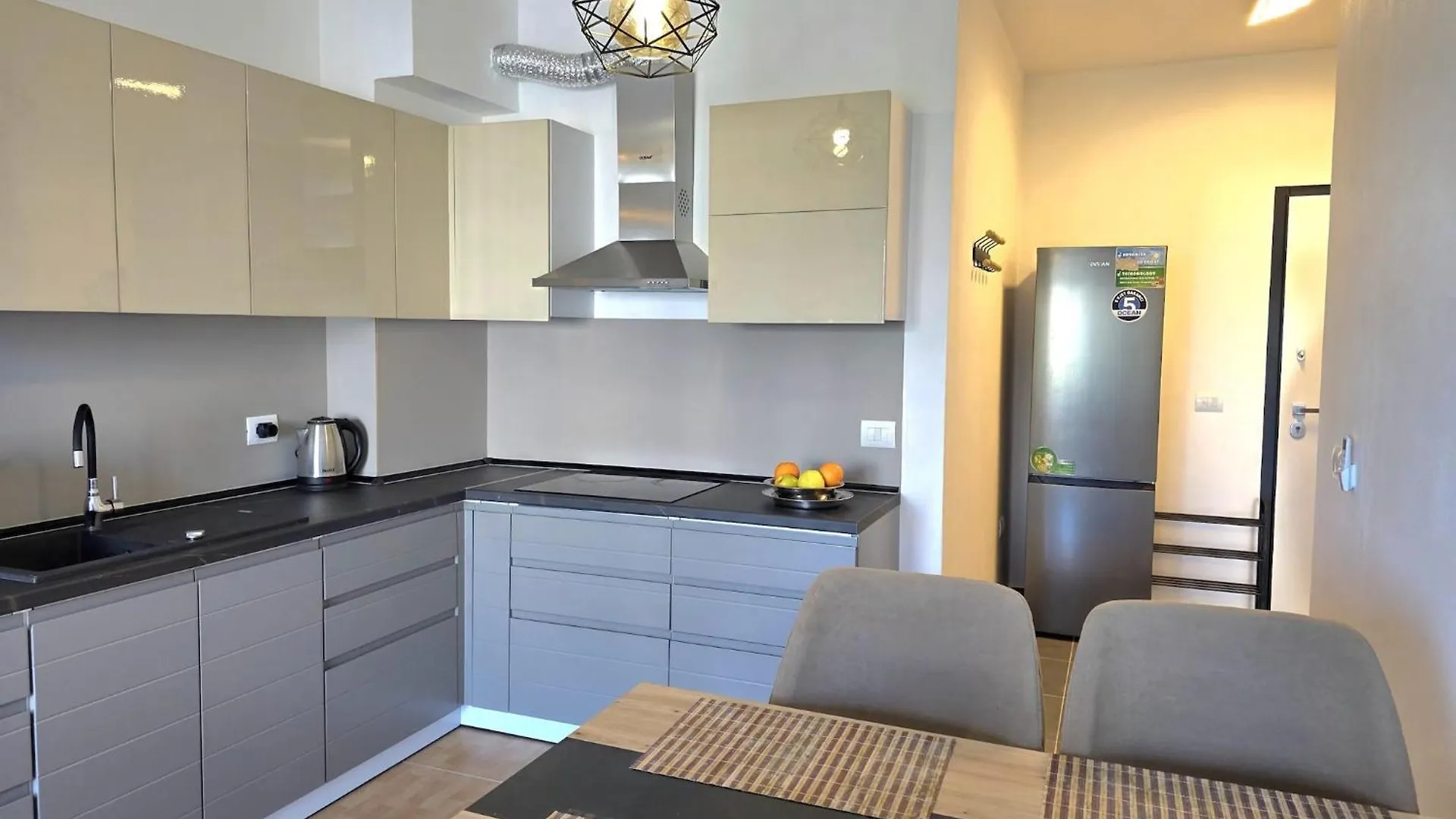 Modern Amenity-Rich Apartment In Durres Golem