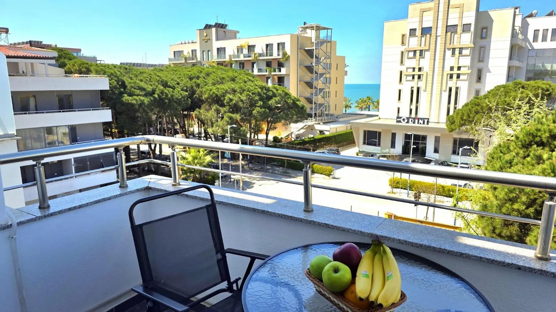 Modern Amenity-Rich Apartment In Durres Golem